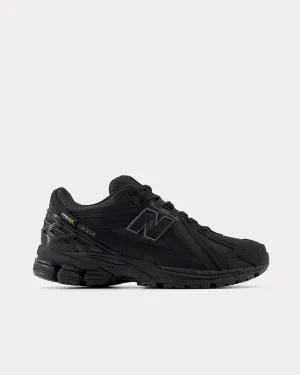 1906r Black / Magnet Low Top Sneakers