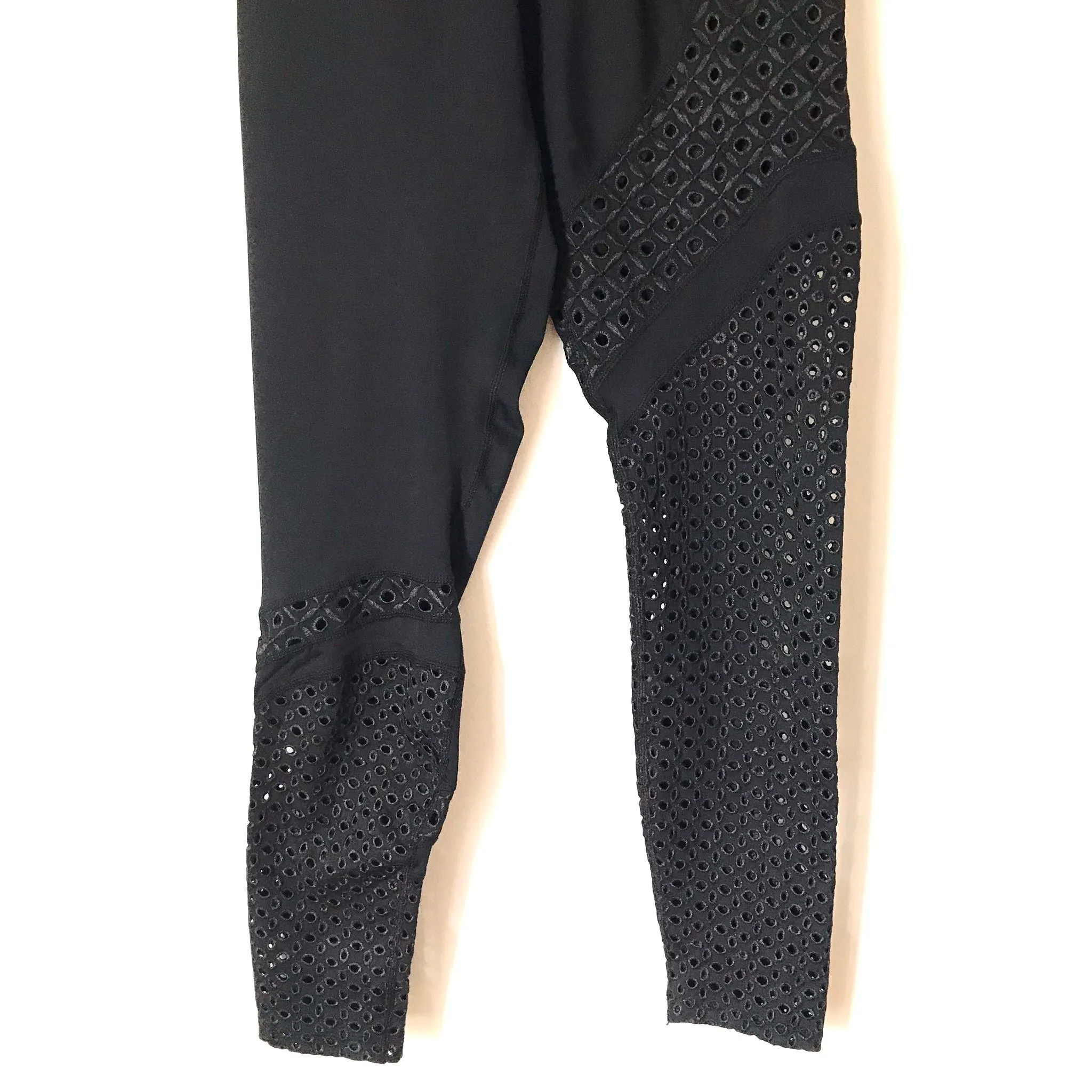 Carbon38 Black Eyelet Detail Legging- Size S (Inseam 26")