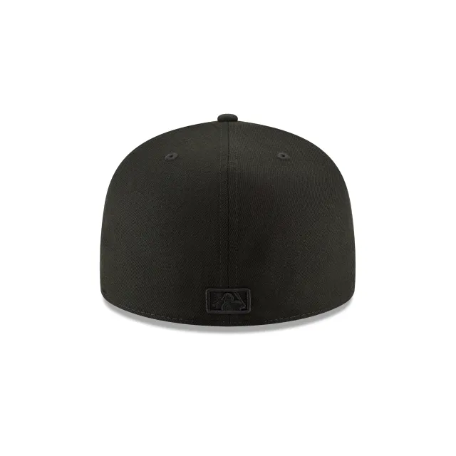 Cincinnati Reds - 59Fifty Basic Black on Black Hat, New Era by Southern Sportz Store