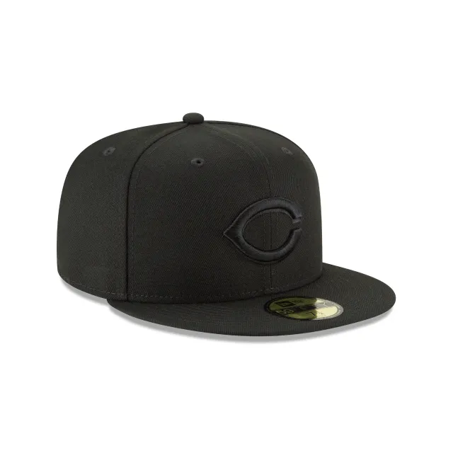 Cincinnati Reds - 59Fifty Basic Black on Black Hat, New Era by Southern Sportz Store