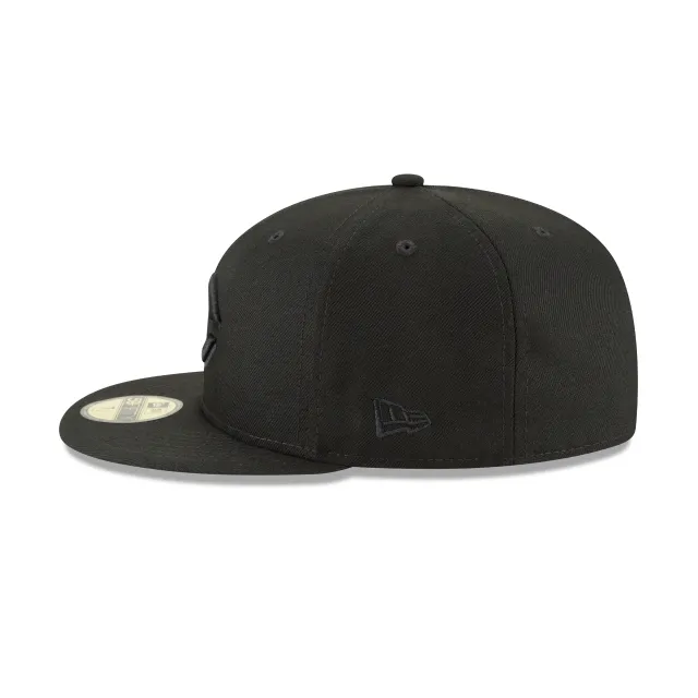 Cincinnati Reds - 59Fifty Basic Black on Black Hat, New Era by Southern Sportz Store