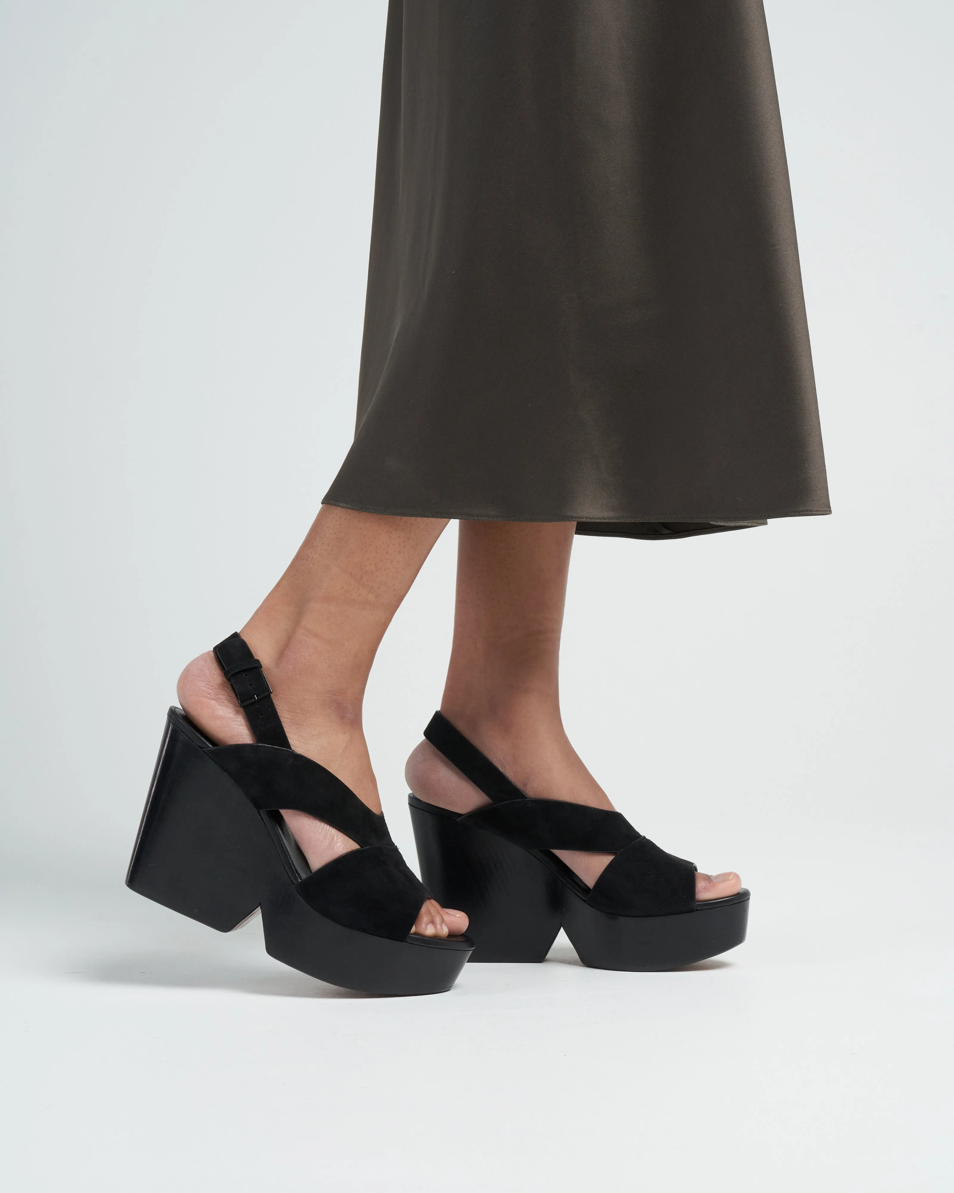 dava wedge - black suede