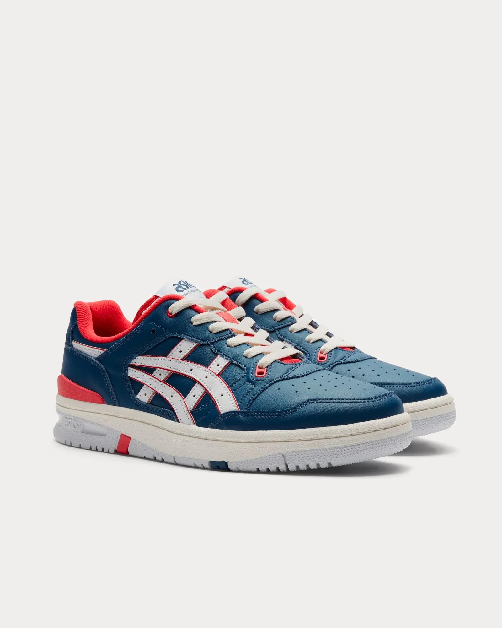 EX89 Navy / White / Red Low Top Sneakers