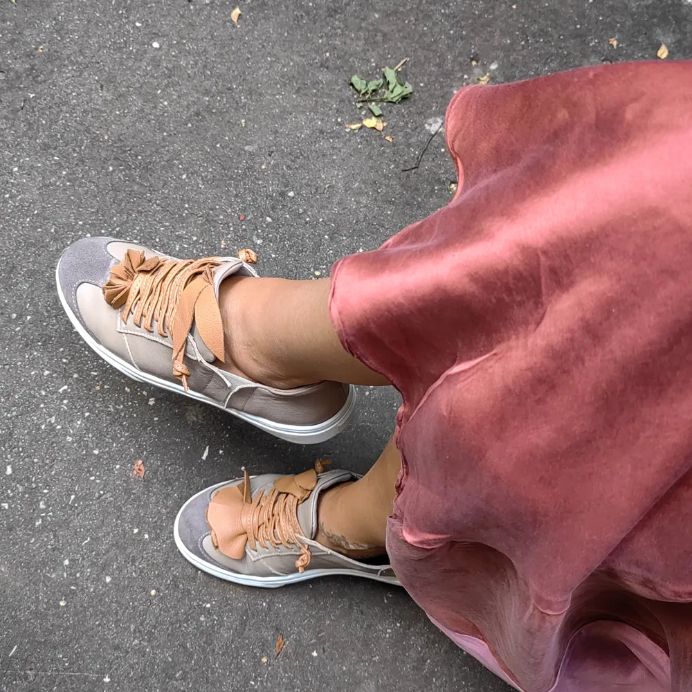 Make This Flower Great Again beige leather sneakers