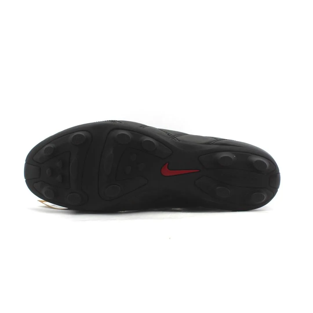NIKE TIEMPO 750 II