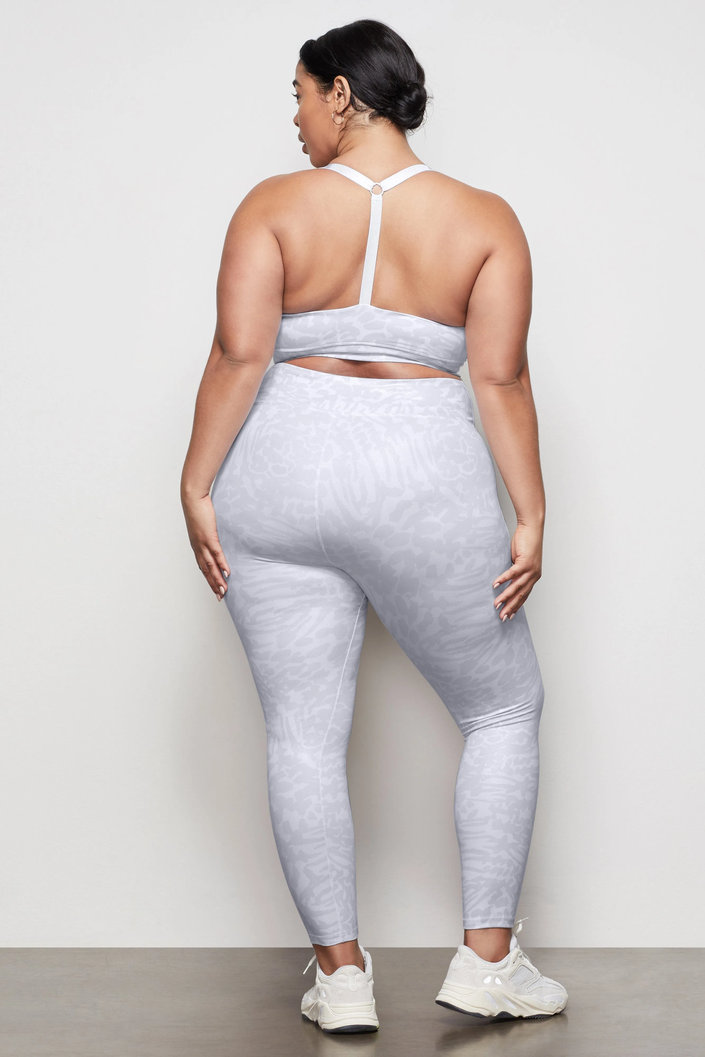 THE ICY LEOPARD LEGGING | WILD OVERCAST001