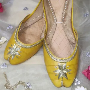 Yellow Tilla Pure Leather Khussa